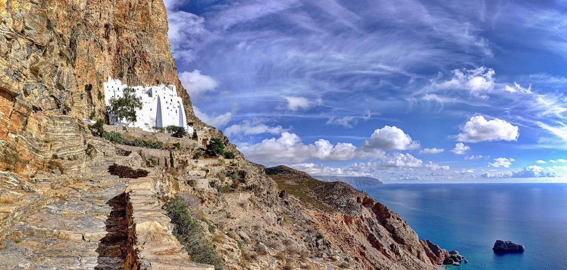 uvodni-stranka-amorgos-island--greece-1960-x-933-ok.jpg